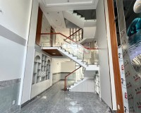 NHÀ MỚI TOANH – TRUNG TÂM LÊ VĂN VIỆT, THỦ ĐỨC