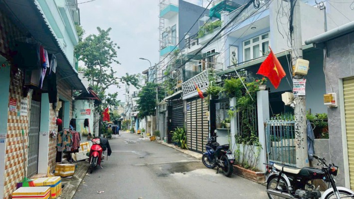 CẦN TIỀN GIẢI QUYẾT CÔNG VIỆC BÁN GẤP NHÀ HẺM 22 ĐƯỜNG 109 HẺM THÔNG