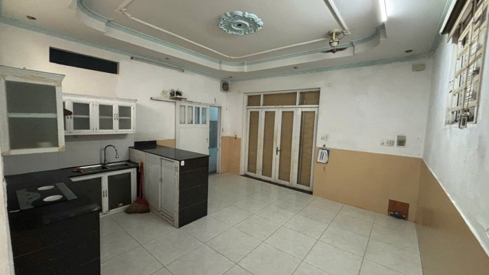 Nhà chưa qua đầu tư Bán Gấp Nhà Mặt Tiền đường số 3, Tăng Nhơn Phú B, Quận 9.