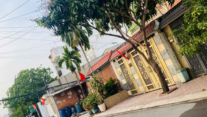 CẦN BÁN GẤP LÔ SỐ 5 MẶT TIỀN ĐƯỜNG 175