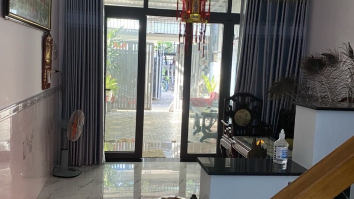 Chính chủ cần bán gấp nhà 1 trệt 2 lầu Phước Long B