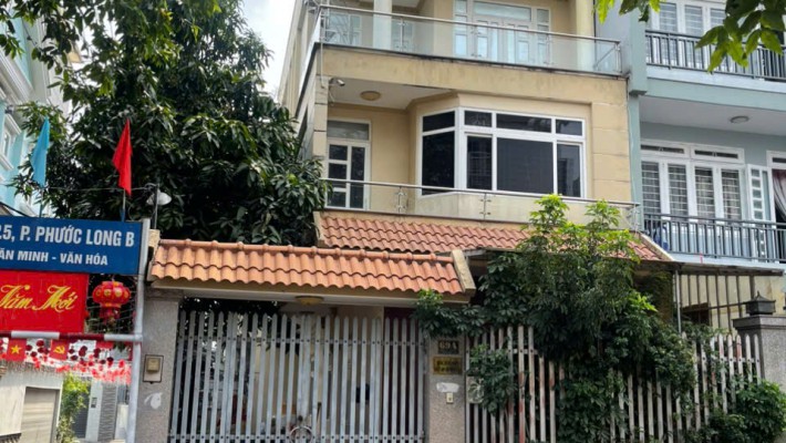 CẦN BÁN GẤP NHÀ GÓC 2 MẶT TIỀN ĐƯỜNG 185, PHƯỜNG PHƯỚC LONG B