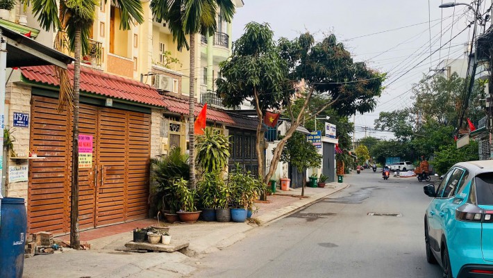 CẦN BÁN GẤP LÔ SỐ 5 MẶT TIỀN ĐƯỜNG 175
